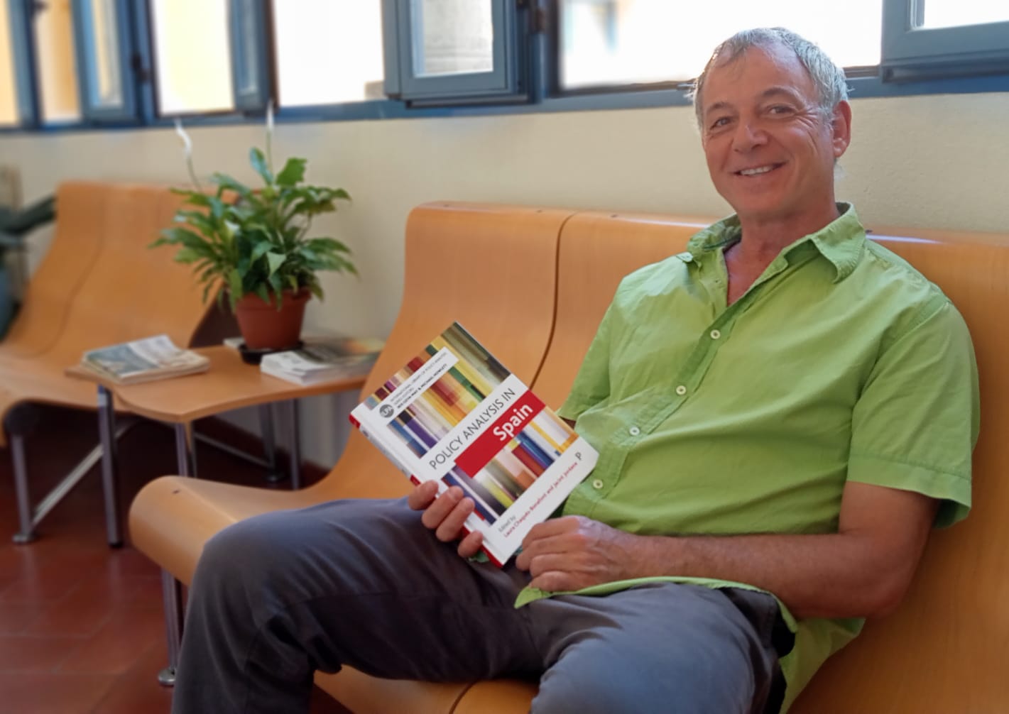 Joan Y Su Libro